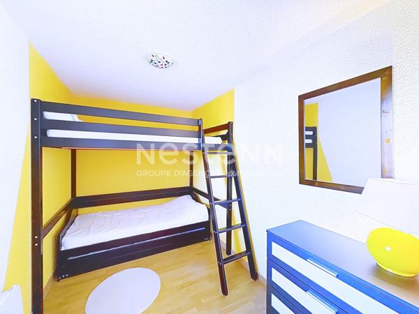 Charmant appartement 3 pièces de 41.61 m² avec vue sur le port, place de parking privative & local à vélo à Gruissan