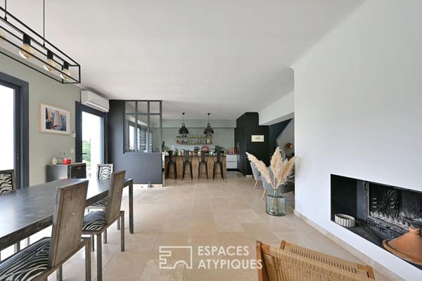 Charmante villa avec piscine et vue dominante