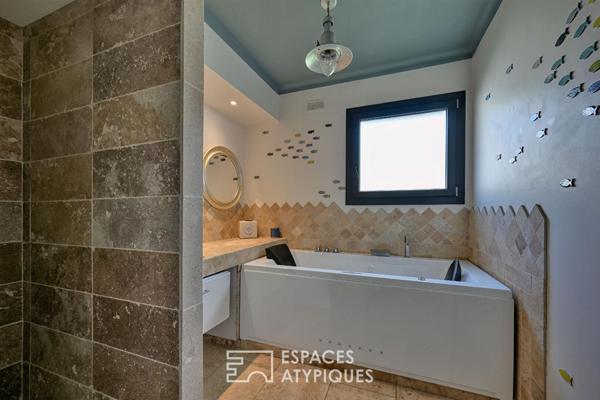Charmante villa avec piscine et vue dominante
