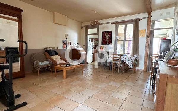 Maison à vendre    3 pièces •  Rochefort