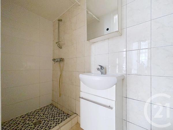 Appartement F1 à vendre  1 pièce - 10,44 m 2   LE KREMLIN BICETRE  - 94