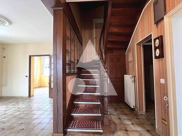 Maison 8 pièces 183.5 m2