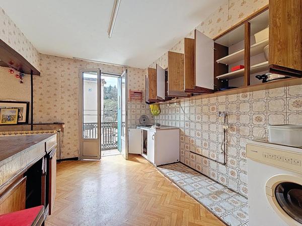 maison de village avec caves et garage à rénover