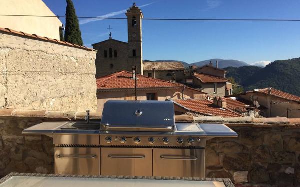 Appartement à louer    5 pièces •  Coaraze