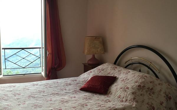 Appartement à louer    5 pièces •  Coaraze