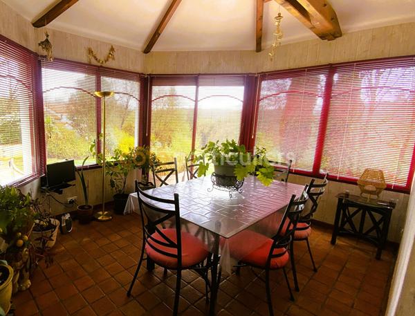 Vente
                Maison226 m² - 7 Pièces -
                    POITIERS (86000)