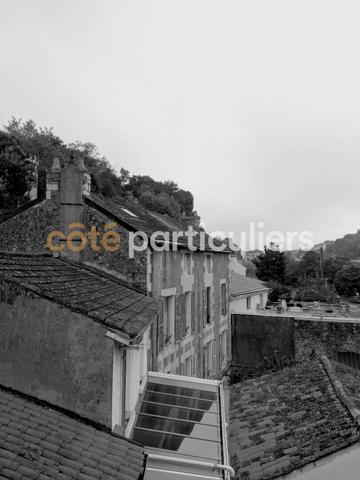 Vente
                Maison226 m² - 7 Pièces -
                    POITIERS (86000)