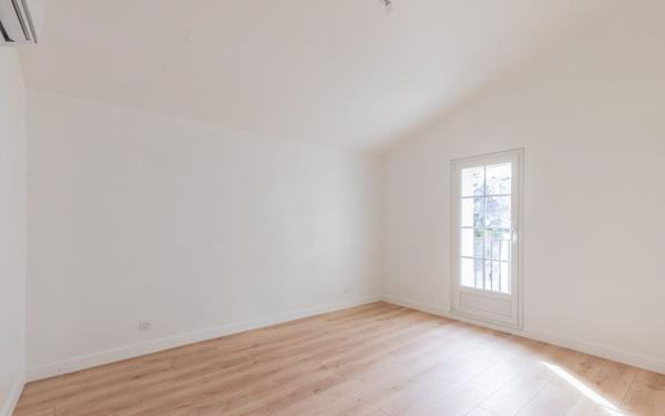 Maison à vendre    3 pièces •  Créteil