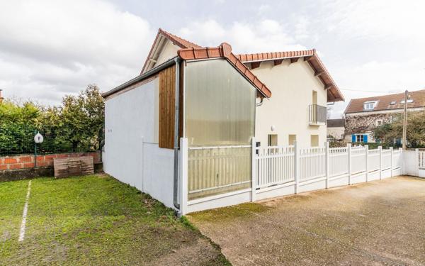 Maison à vendre    3 pièces •  Créteil