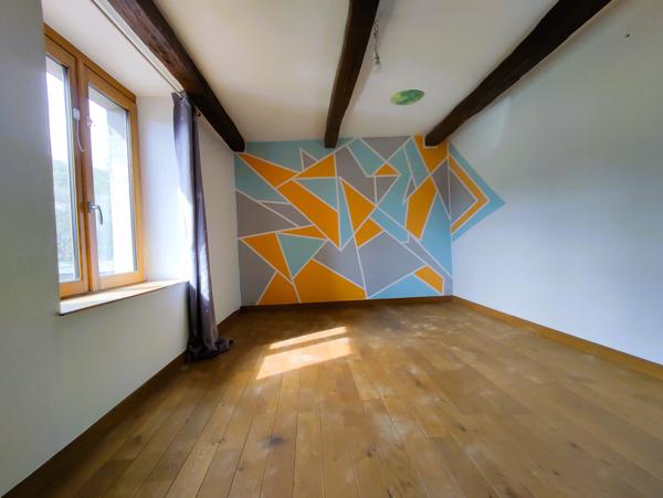 Proche Vesoul, bel environnement pour cette charmante maison de campagne !