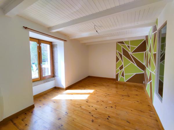 Proche Vesoul, bel environnement pour cette charmante maison de campagne !