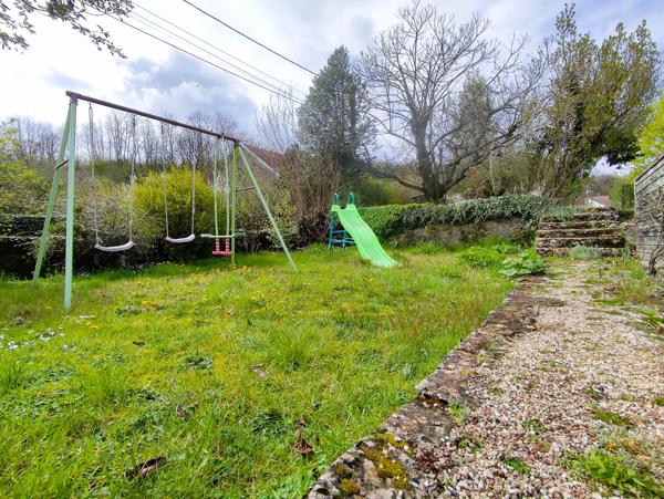 Proche Vesoul, bel environnement pour cette charmante maison de campagne !