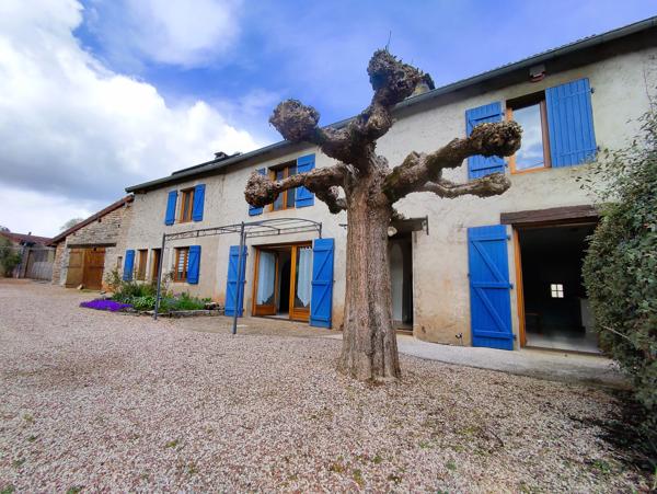 Proche Vesoul, bel environnement pour cette charmante maison de campagne !
