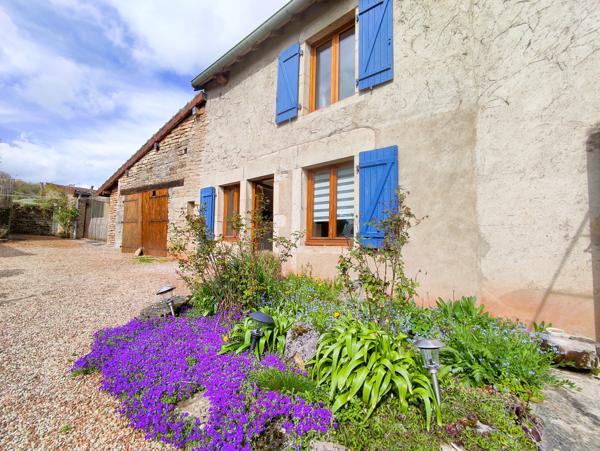 Proche Vesoul, bel environnement pour cette charmante maison de campagne !