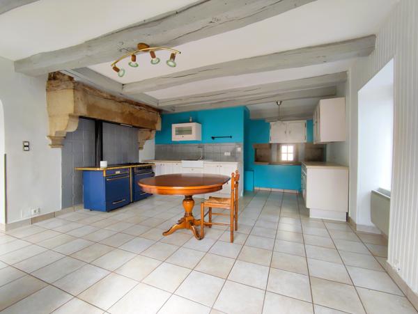 Proche Vesoul, bel environnement pour cette charmante maison de campagne !