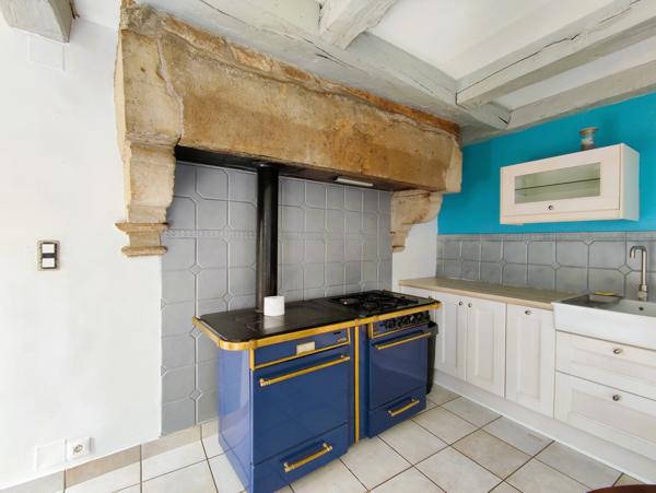 Proche Vesoul, bel environnement pour cette charmante maison de campagne !