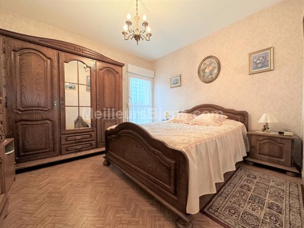 APPARTEMENT F5, DERNIER ETAGE, GARAGE ET JARDIN