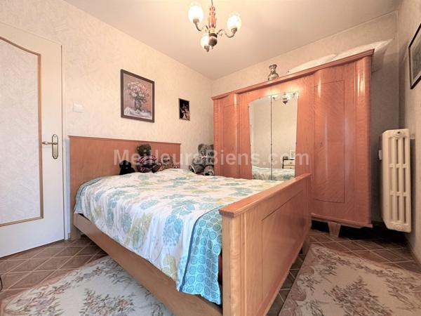 APPARTEMENT F5, DERNIER ETAGE, GARAGE ET JARDIN