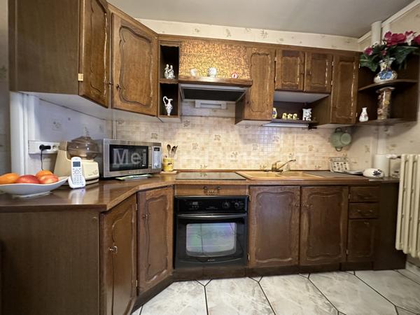 APPARTEMENT F5, DERNIER ETAGE, GARAGE ET JARDIN