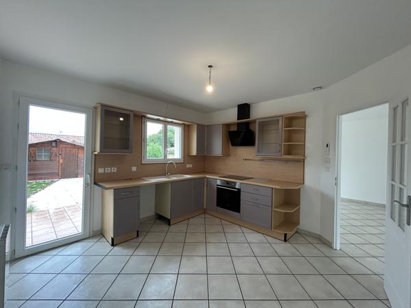 Estillac (47310) MAISON DE 109 M2 AVEC GARAGE ET PISCINE