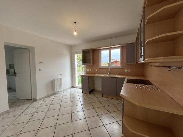 Estillac (47310) MAISON DE 109 M2 AVEC GARAGE ET PISCINE