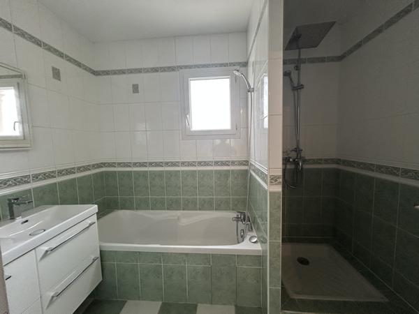 Estillac (47310) MAISON DE 109 M2 AVEC GARAGE ET PISCINE