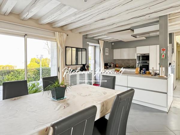 Maison ancienne rénovée - 6 pièces - Parigné-l'Évêque (72)