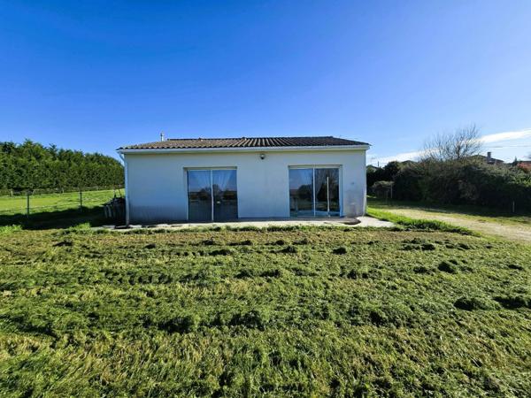 Maison à SAINT BONNET SUR GIRONDE (17150)