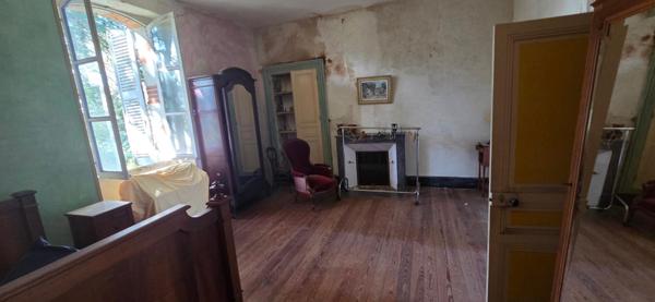 Rare, très belle maison de maître à rénover