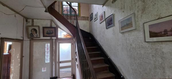 Rare, très belle maison de maître à rénover