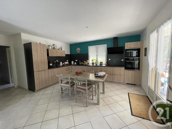 Maison à vendre  4 pièces - 147 m2 BRIGNAC LA PLAINE - 19