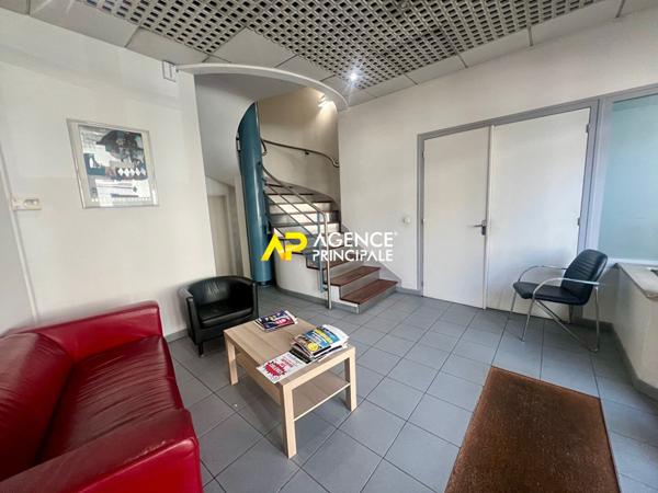 Immeuble de bureaux hyper centre ville d'Argenteuil €710 000 ** - Référence 4547