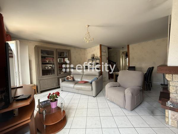 Maison 5 pièces - 90 m² Exclusivité efficity