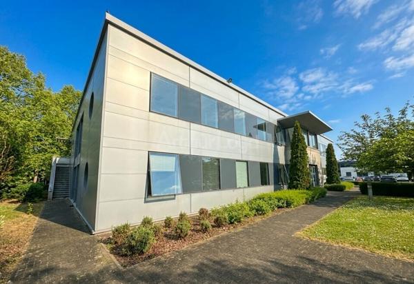 BUREAUX à VENDRE de 118 m²