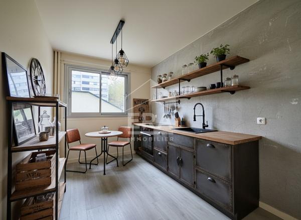 Les Hauts de Sèvres - T2 de 51 m² avec parking et cave dans résidence recherchée