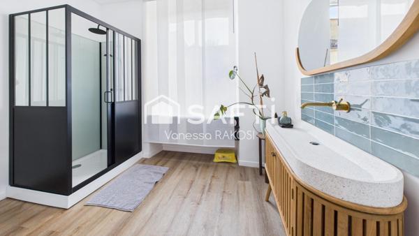 Magnifique maison de caractère en plein centre de Saint-Jean-d'Angély avec dépendance