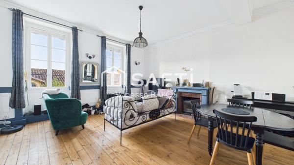 Magnifique maison de caractère en plein centre de Saint-Jean-d'Angély avec dépendance