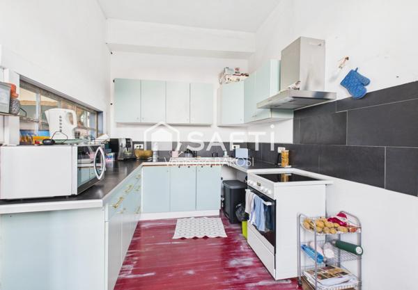 Magnifique maison de caractère en plein centre de Saint-Jean-d'Angély avec dépendance