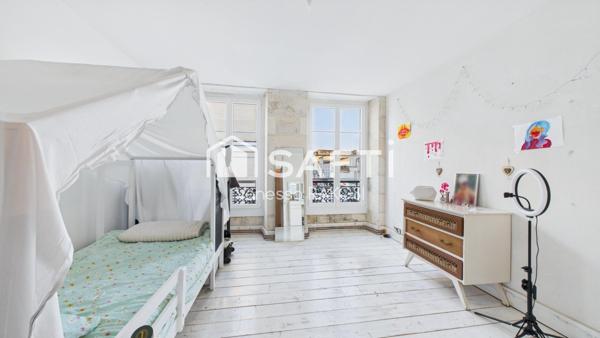 Magnifique maison de caractère en plein centre de Saint-Jean-d'Angély avec dépendance