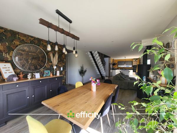 Maison
         7 pièces
        - 146 m² Exclusivité 405 000 € *