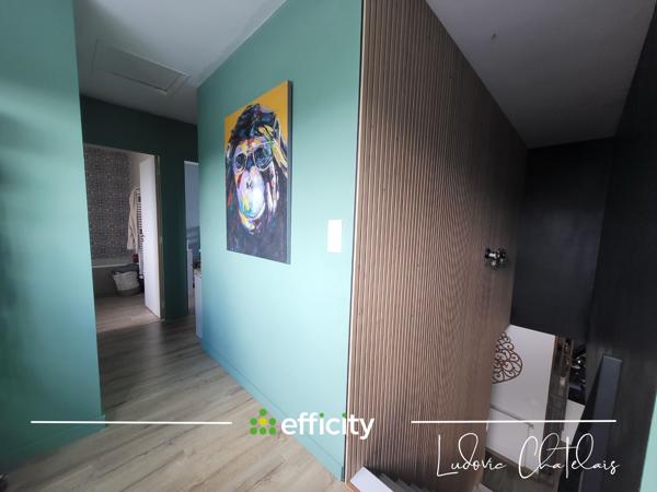 Maison
         7 pièces
        - 146 m² Exclusivité 405 000 € *