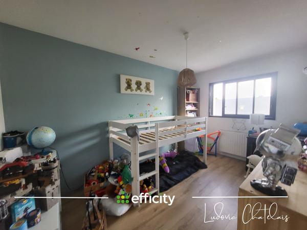 Maison
         7 pièces
        - 146 m² Exclusivité 405 000 € *