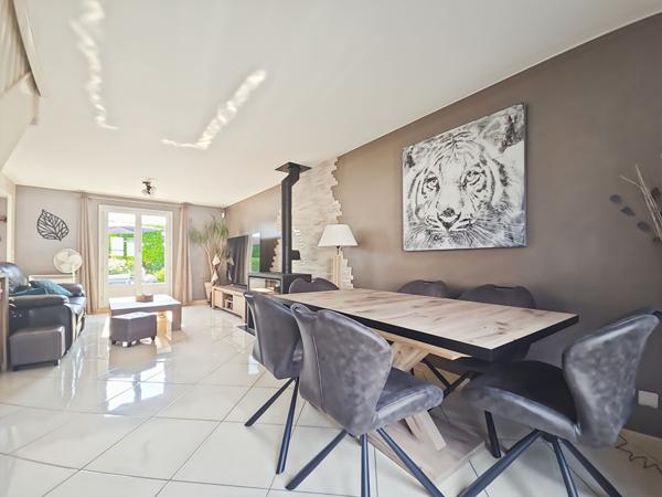 Maison 5 pièces 102 m² 4 chambres
