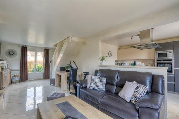 Maison 5 pièces 102 m² 4 chambres