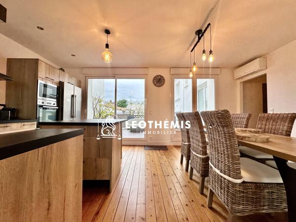 SUPERBE DUPLEX MEUBLÉ EN CŒUR DE VILLE