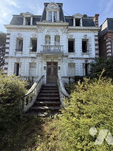 SAINT-MALO – COURTOISVILLE  PROPRIETE MAISON DE FAMILLE BOURGEOISE JARDIN CLOS DEPENDANCES GARAGES
