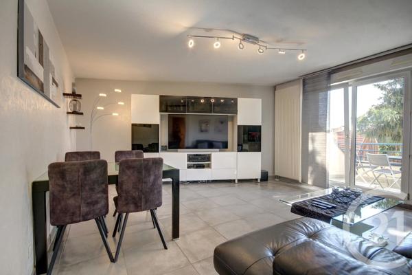 Appartement F4 à vendre  4 pièces - 83,50 m 2   ERSTEIN  - 67