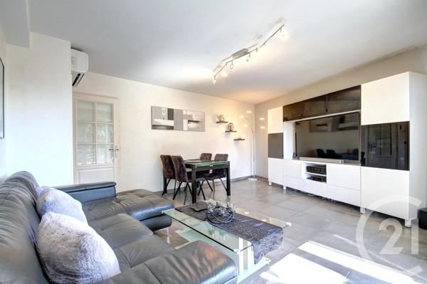 Appartement F4 à vendre  4 pièces - 83,50 m 2   ERSTEIN  - 67