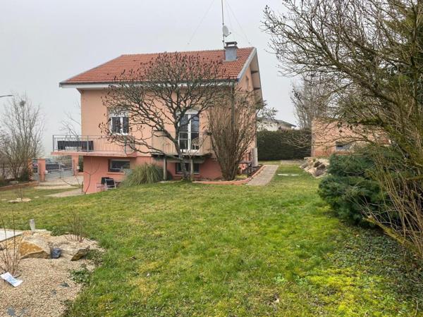 Maison en trés bon etat , proche des commerces,