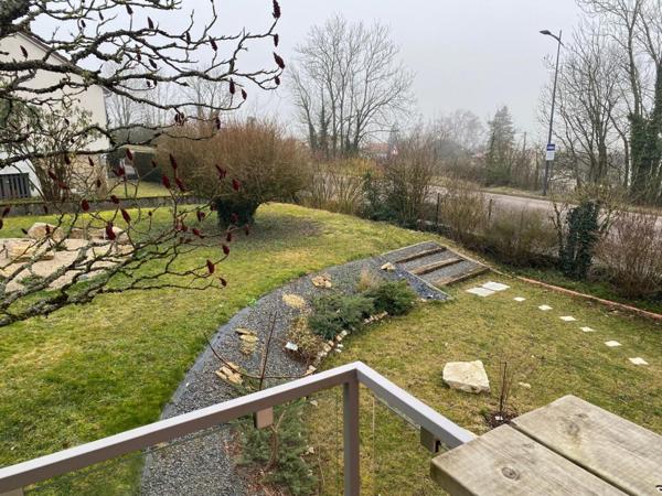 Maison en trés bon etat , proche des commerces,